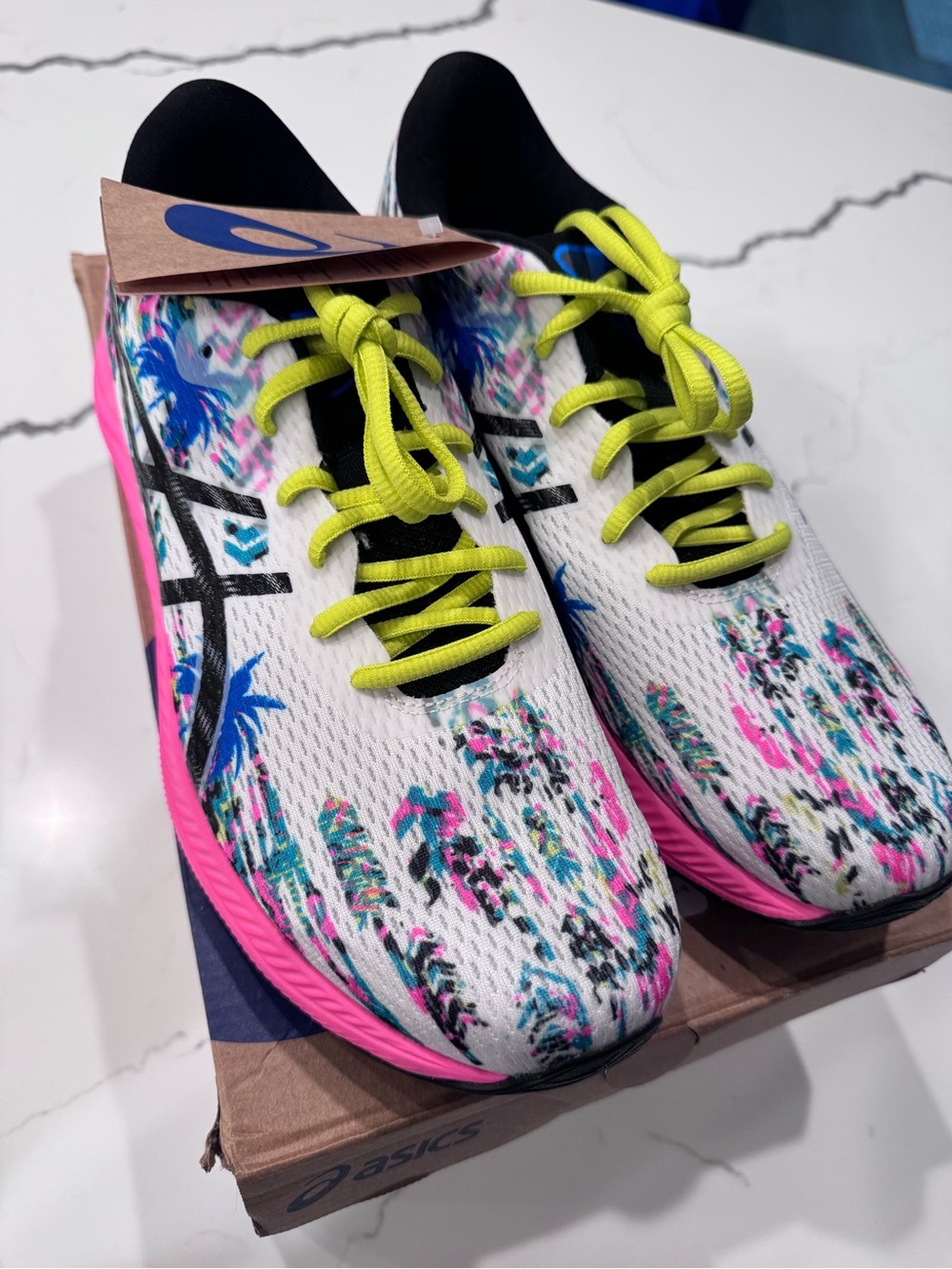 NEW Asics Gel-Excite 9 Women White/Black with Pink Midsole, Size 10 - Picture 4 of 6